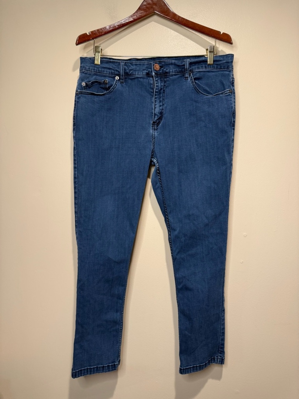 Mugsy Jeans Men’s Classic size 35 waist